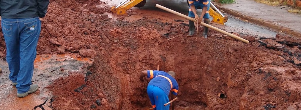 Leia mais sobre o artigo Daae faz reparo emergencial na Vila Xavier (24/08)