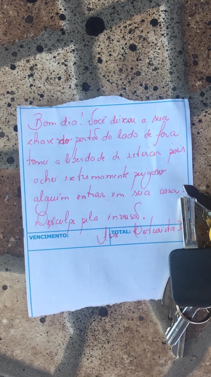 Leia mais sobre o artigo Servidora do Daae guarda molho de chaves esquecido por moradores do Jardim São Francisco