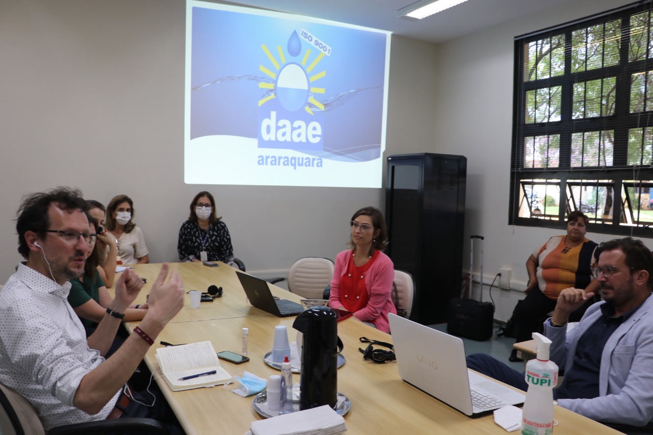 Leia mais sobre o artigo Daae recebe a visita do diretor de inovação da empresa Wavin